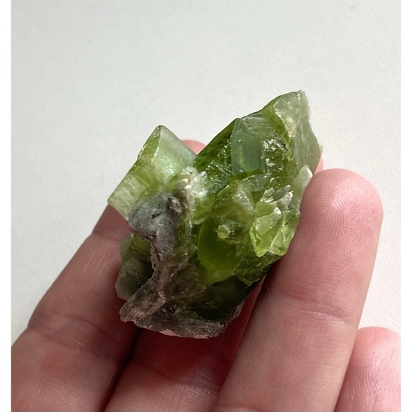 Natural Raw Peridot Crystal Mineral Specimen From Pakistan 19g Healing - Picture 3 of 10